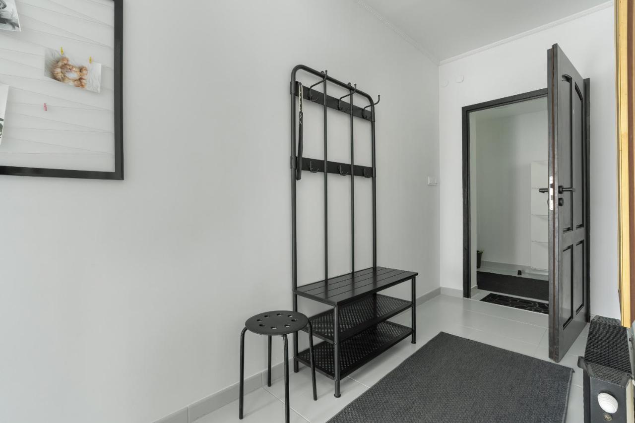 Beautiful House With Balcony, Ideal For Families By Renters Casa de férias Poznań